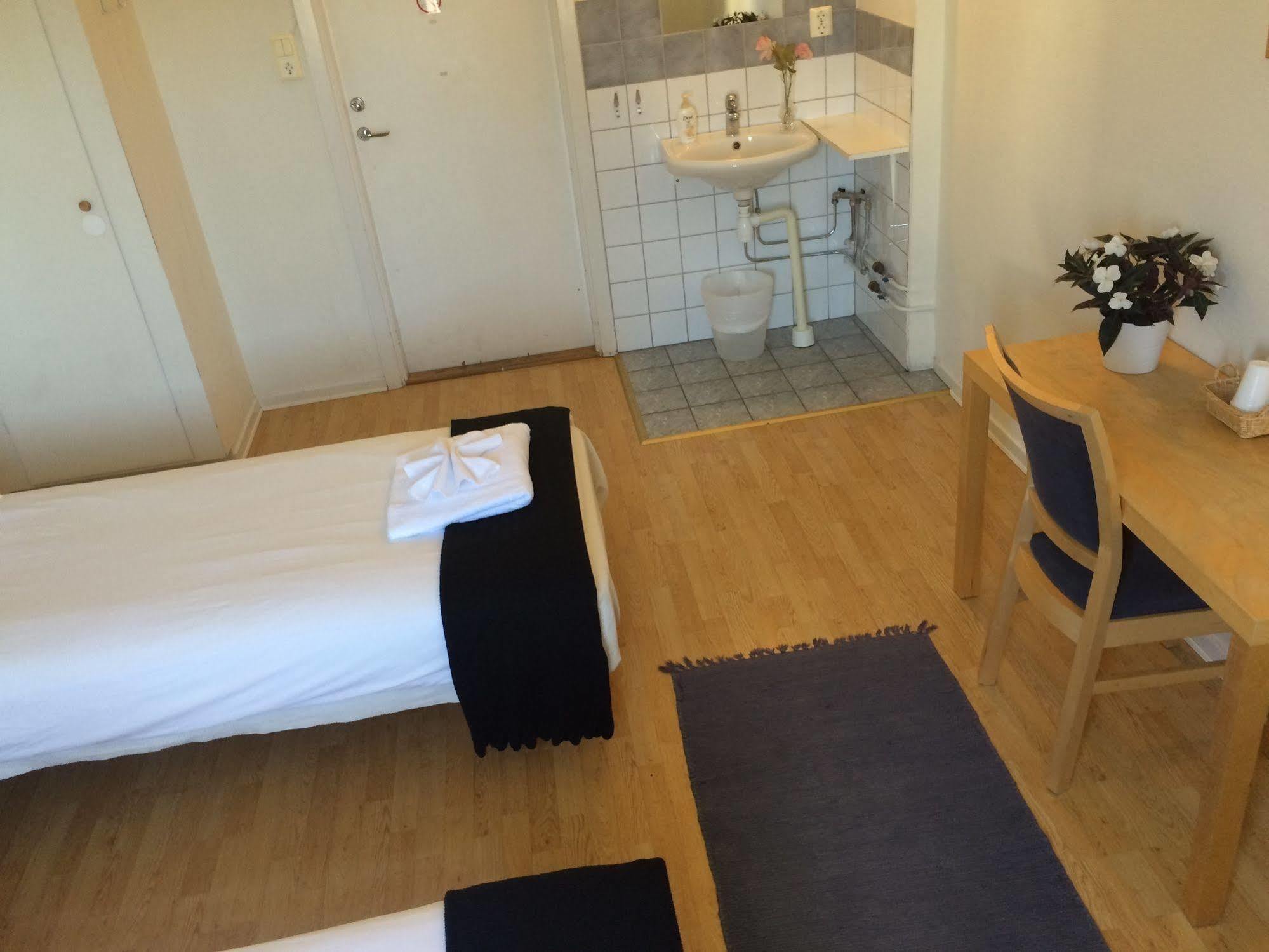 Hotell Oestergyllen Linköping Esterno foto